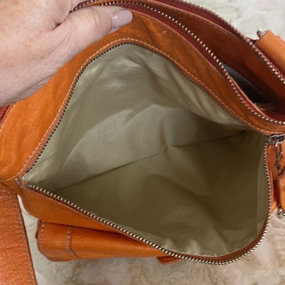 Roots Leather Side Saddle Cross Body Bag - Picture 10 of 13